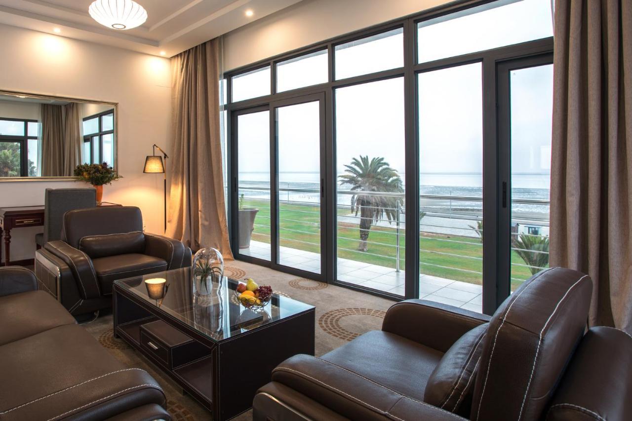 Flamingo Villas Boutique Hotel Уолфиш Бей Екстериор снимка