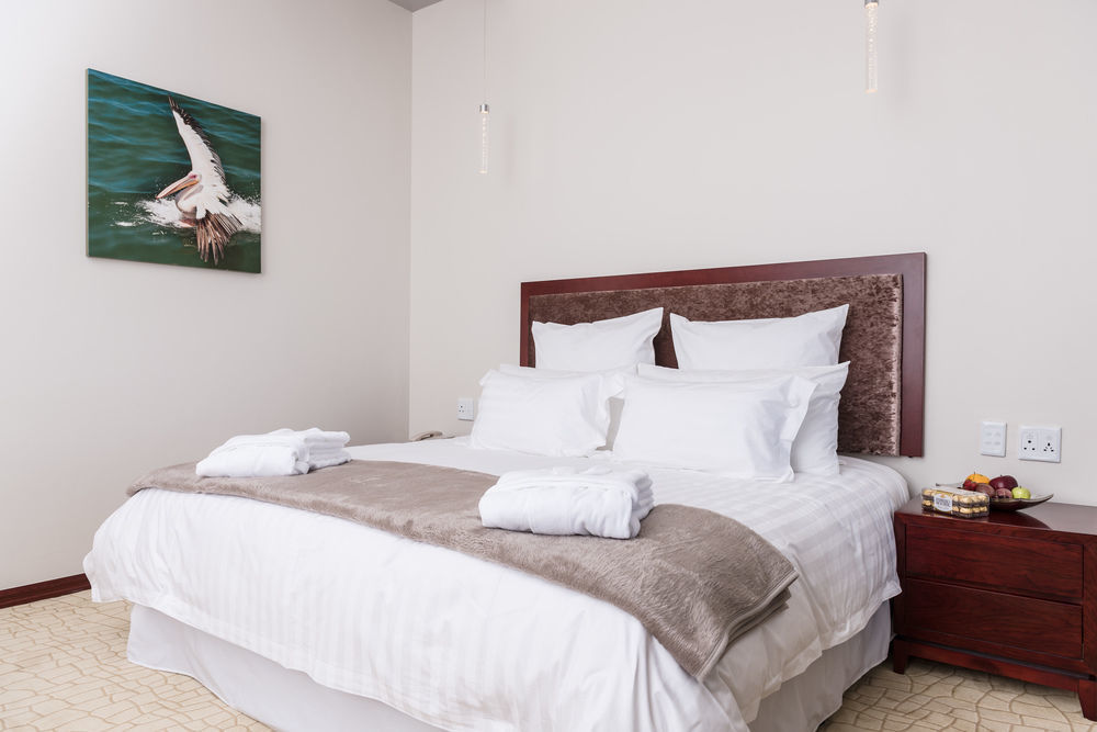 Flamingo Villas Boutique Hotel Уолфиш Бей Екстериор снимка